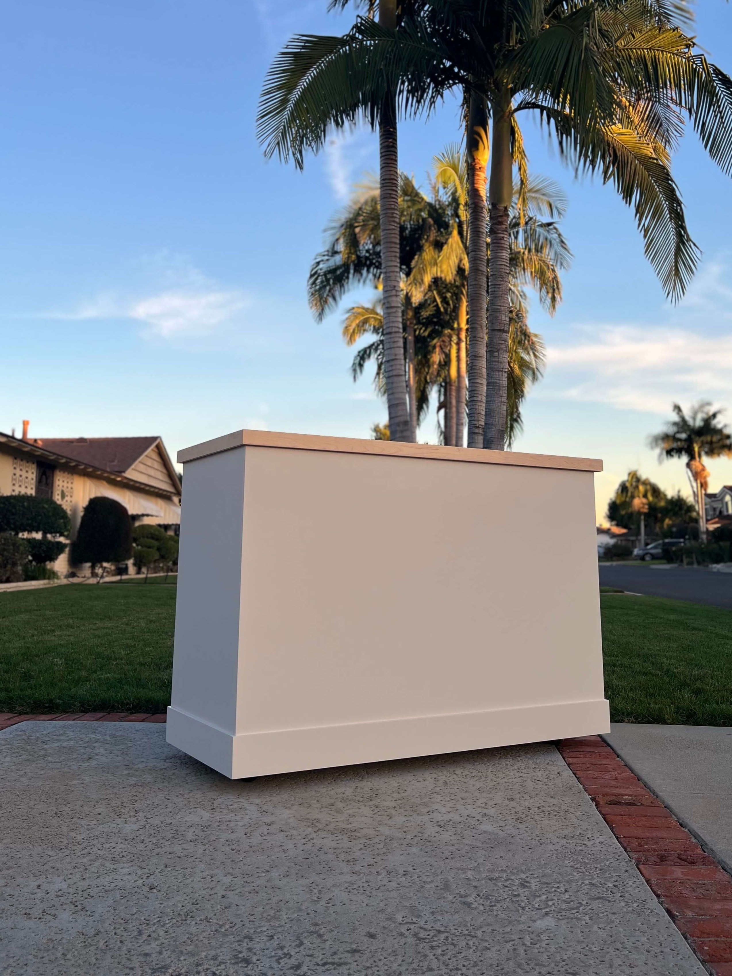 Premium specialty coffee and matcha drinks from mobile cart